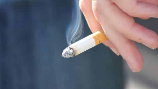 InfoCons: România, pe locul 15 în ţările OECD la fumatul zilnic, cu 18,7% peste media UE
