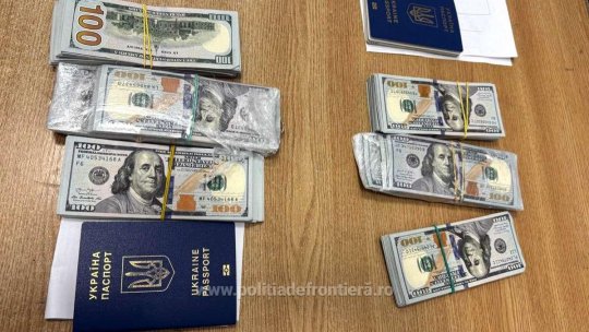 Polițiștii de frontieră de la Siret au descoperit 60.000 de dolari în încălţămintea a două femei cu cetăţenie ucraineană
