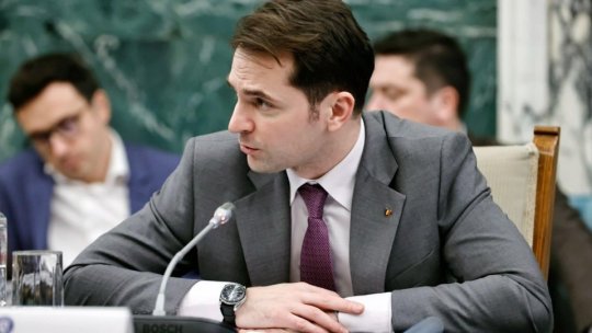 Ministrul Energiei: Vor continua toate investiţiile în energia verde