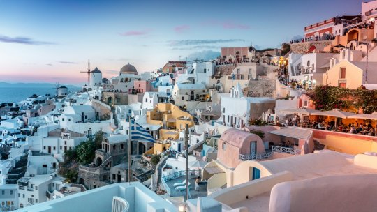 MAE: Atenționare de călătorie în Grecia, din cauza cutremurelor din Insula Santorini