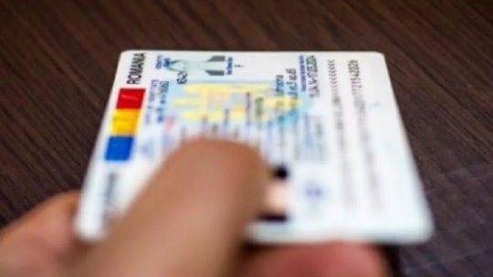 Cărți electronice de identitate pentru minorii sub 14 ani, din iunie. Directorul DGEP: „Taxa trebuie suportată de părinţi”