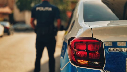 BUCUREȘTI: Un cuțit, găsit într-o toaletă a unei școli din Sectorul 6