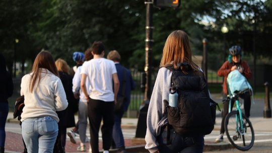 Când ar putea scăpa românii de obligația de a prezenta certificatele de stare civilă