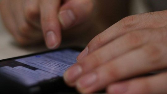 Bărbat din Botoșani, păgubit cu un milion de lei prin metoda „spoofing”