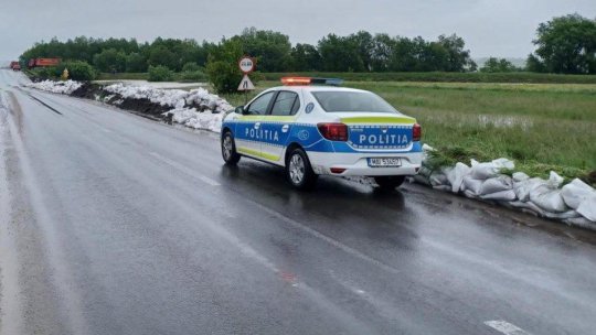 Circulația pe sectoare de drum din județul Brașov, închisă sau restricționată din cauza ploilor