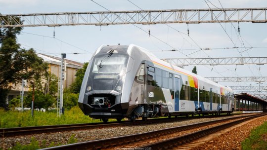 BUCUREȘTI: Primul tren fabricat în România după mai bine de 80 de ani, prezentat la Gara de Nord
