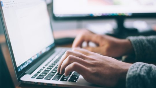 Expert în securitate cibernetică: Dacă aveţi dubii, verificaţi dintr-o sursă oficială