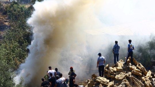 TURCIA: Peste 3.600 de persoane, evacuate din cauza incendiilor de vegetaţie