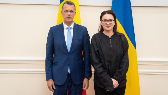 Ministrul Apărării Naționale, discuție cu premierul de la Kiev despre participarea companiilor românești la reconstrucția Ucrainei