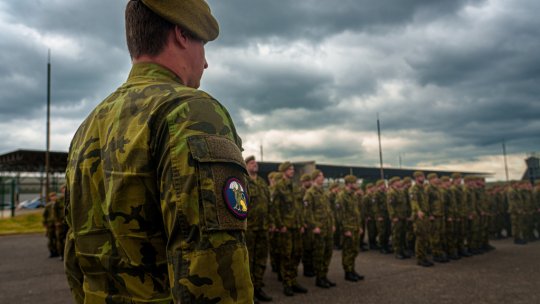 Record de voluntari în armata Cehiei, după abolirea serviciului militar obligatoriu