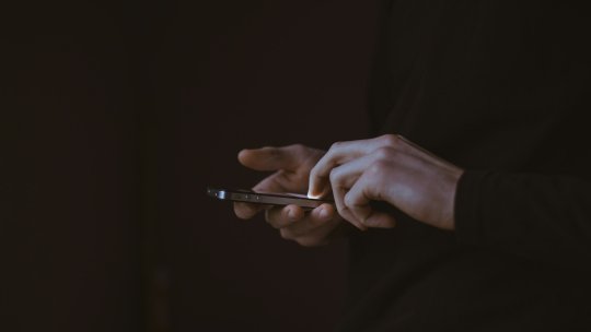 MAI, sfaturi pentru evitarea fraudelor online: „E esenţial să fiţi atenţi la securitatea datelor voastre”