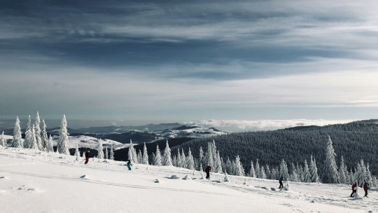 Salvamont: Risc de avalanșe în Munții Parâng-Șureanu, Godeanu și Țarcu, mai ales la peste 1.800 de metri altitudine