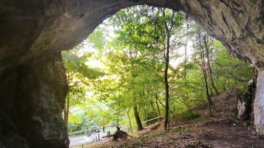 ARAD: Peștera Moara Uscată din Moneasa, accesibilă turiștilor după amenajarea traseului