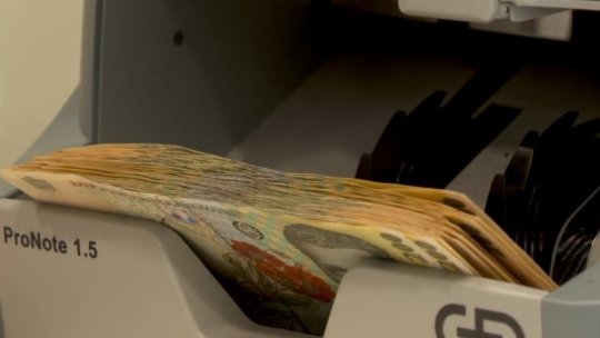 Senat: Consumatorii prejudiciaţi de utilizarea ROBOR vor fi despăgubiţi