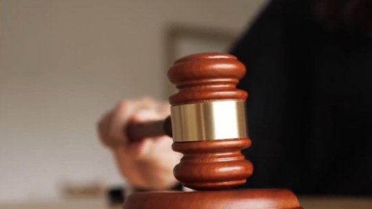ÎCCJ: Statul poate achita restanțele către judecători prin plată efectivă sau titluri de valoare