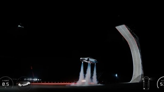O Tesla „zburătoare”, prezentată de Elon Musk | VIDEO