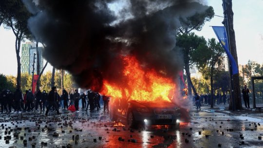 ALBANIA: Manifestanți antiguvernamentali s-au confruntat cu forțele de ordine, pe străzile din Tirana