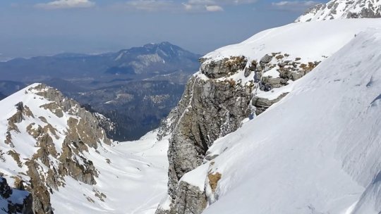 Turistă rănită la genunchi, recuperată de pe Vârful Omu | VIDEO