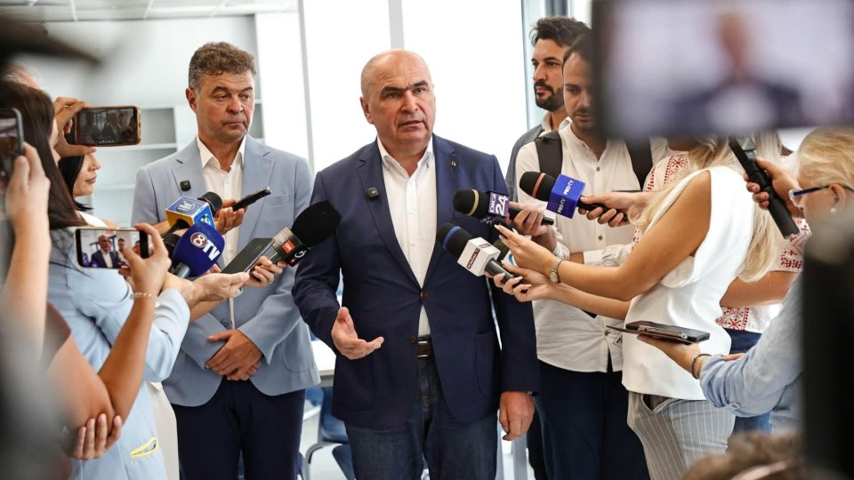Acord scris între Bolojan și Niculescu: Deficit de maximum 5,3% în 2027, printre condițiile puse de PNL viitorului guvern