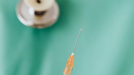 Ministerul Sănătăţii recomandă începerea vaccinării antigripale, mai ales în cazul persoanelor cu risc mai mare de a dezvolta forme severe