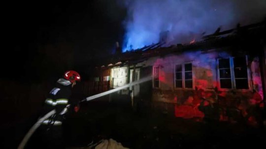HARGHITA: 3 case din Gălăuţaş, cuprinse de flăcări