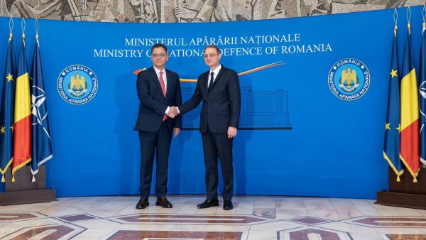 Premierul Niculescu: Apărarea teritoriului și a cetățenilor este prioritatea zero a României