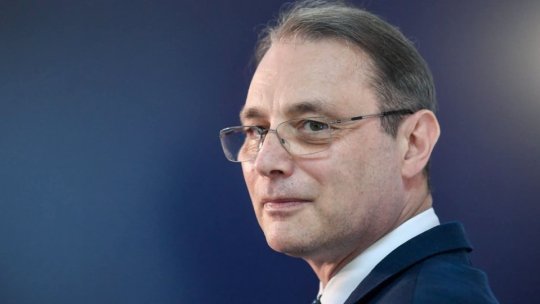 Premierul Luca Niculescu: Vreau să stabilim foarte rapid un plan integrat pentru creşterea siguranţei în şcoli