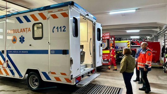 PRAHOVA: Serviciile de urgență beneficiază de 39 de ambulanțe noi, achiziționate prin PNRR