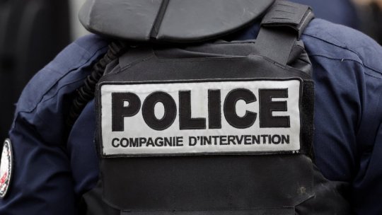 Franţa: Cel puţin un mort după ce un bărbat a deschis focul în stradă, în apropiere de Paris