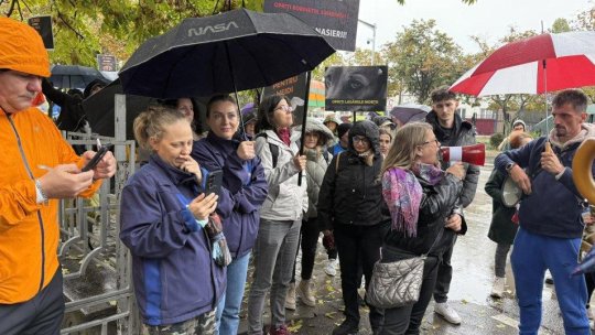 VRANCEA: Protest față de redeschiderea adăpostului de câini de la Suraia