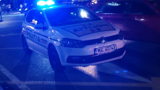ARGEȘ: O tânără este căutată de polițiști după ce a plecat de acasă împreună cu cei 3 copii ai săi