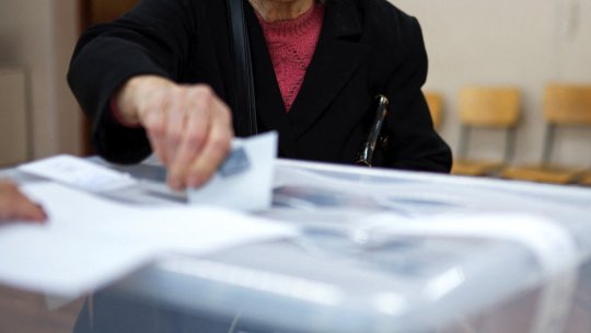 BULGARIA: Iliana Iotova și Andrey Gyurov se vor duela în turul secund al prezidențialelor