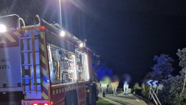 SPANIA: Peste 80 de persoane rănite, după ce un autocar a căzut 20 de metri pe un versant