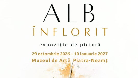 „Alb înflorit”: Expoziția dedicată Reginei Maria, la Muzeul de Artă din Piatra-Neamț