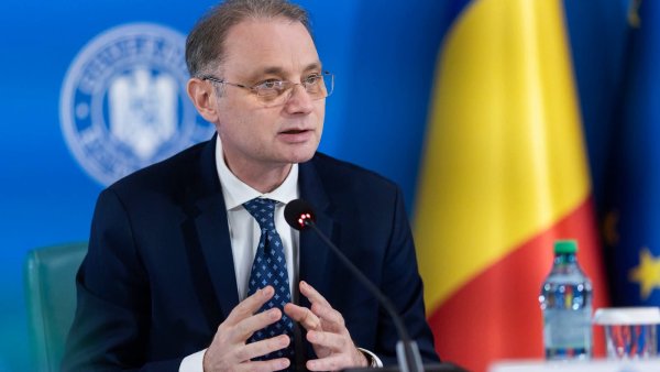Premierul Niculescu, la Chișinău pentru prima vizită externă de după învestire
