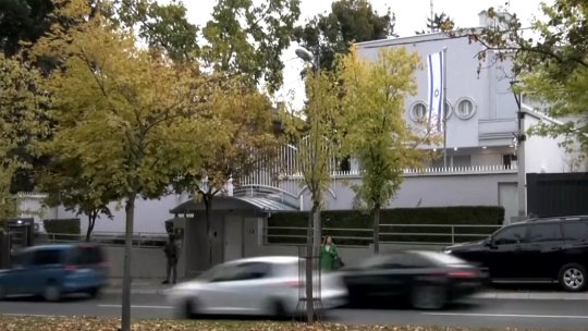 Înarmat cu un cuțit, un individ a atacat un paznic al Ambasadei Israelului din Belgrad