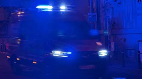 Grav accident în Caraș-Severin: Un bărbat a murit după impactul dintre două TIR-uri și un autoturism