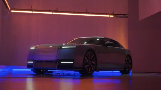 La doi ani după controversatul rebranding, Jaguar prezintă o nouă mașină electrică