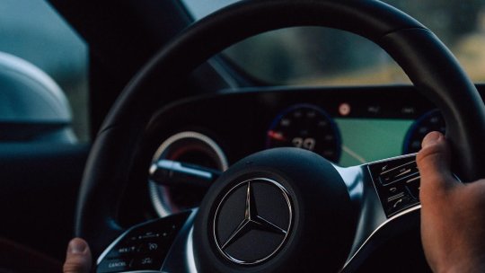Vânzările globale ale Mercedes, în scădere