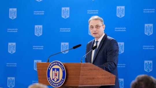 Premierul desemnat Luca Niculescu se întâlneşte, joi, cu liderii PSD, PNL şi UDMR
