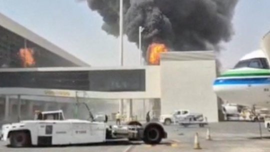 ARABIA SAUDITĂ: Cel puţin un avion a fost avariat grav pe aeroportul din Riad după atacurile rebelilor houthi