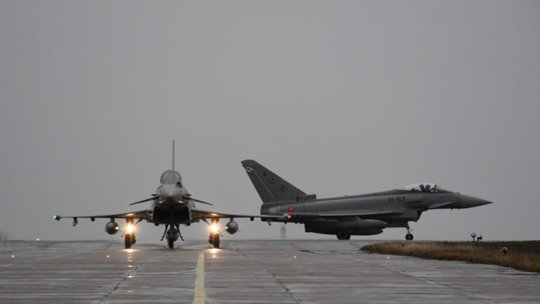 MApN: Trei aeronave de luptă Eurofighter Typhoon spaniole au ajuns în România pentru misiuni NATO