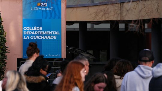 Franța: O profesoară a fost înjunghiată de un elev, într-o sală de clasă