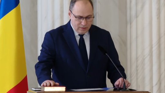 Mihai Dimian a depus jurământul de învestitură după ce a fost numit ministru al Educaţiei și Cercetării | VIDEO