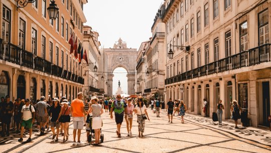 Un nou val de caniculă în Europa, mai accentuat decât precedentul. Școli închise și trenuri anulate în unele țări