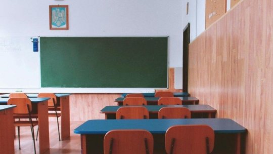 Elevii nu vor merge la cursuri vineri, de Ziua Învăţătorului