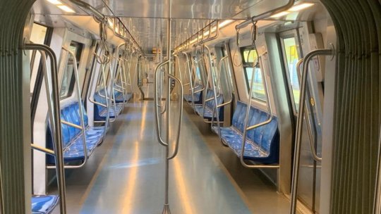 București: Degajare de fum la staţia de metrou Universitate, provocată de un izolator