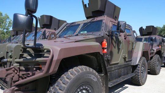Primele vehicule blindate COBRA II fabricate în România, recepționate de Ministrul Apărării