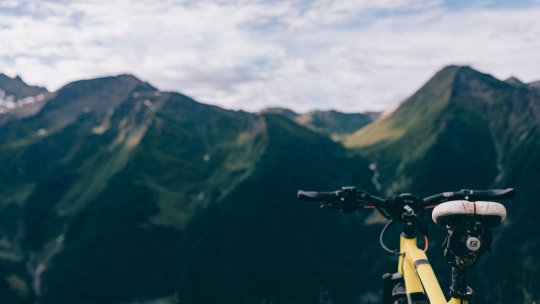 PRAHOVA: Ținutul Vinului va avea, începând de sâmbătă, primul traseu public de mountain bike