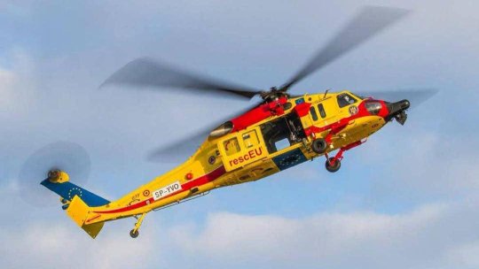 Elicopterul Black Hawk rescEU, trimis în Serbia pentru a sprijini stingerea incendiilor de pădure | VIDEO